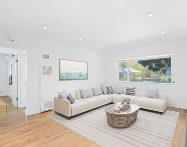119 Paloma Avenue - Photo Thumbnail 9