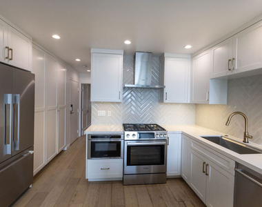 22 Navy Street - Photo Thumbnail 10