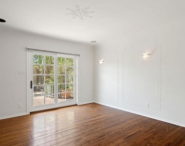2347 Glendon Avenue - Photo Thumbnail 11