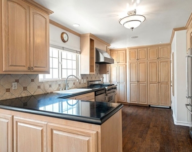 2347 Glendon Avenue - Photo Thumbnail 4