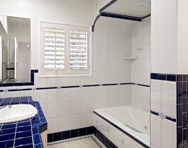 2347 Glendon Avenue - Photo Thumbnail 8