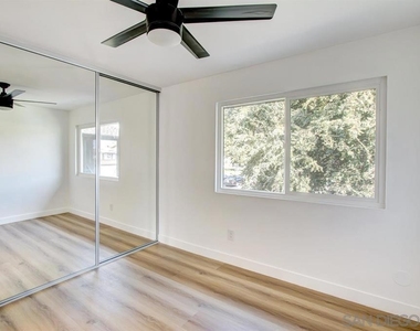 10135 Peaceful Ct - Photo Thumbnail 16