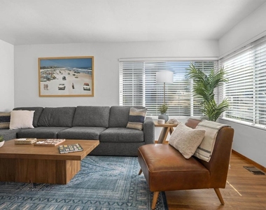 4614 Saratoga Ave - Photo Thumbnail 12