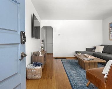 4614 Saratoga Ave - Photo Thumbnail 9