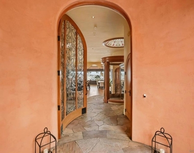 741 Rosecrans St - Photo Thumbnail 21