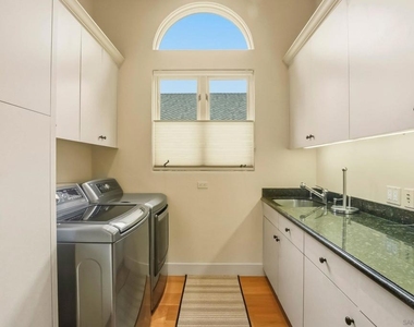 741 Rosecrans St - Photo Thumbnail 33