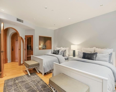 741 Rosecrans St - Photo Thumbnail 67