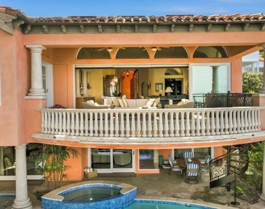 741 Rosecrans St - Photo Thumbnail 71
