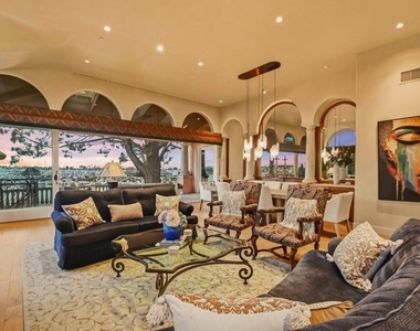 741 Rosecrans St - Photo Thumbnail 7