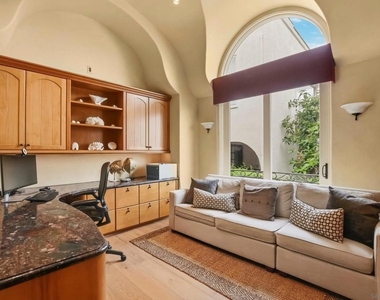 741 Rosecrans St - Photo Thumbnail 23