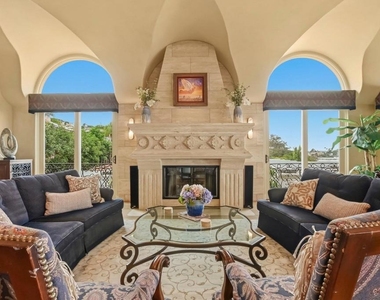 741 Rosecrans St - Photo Thumbnail 29