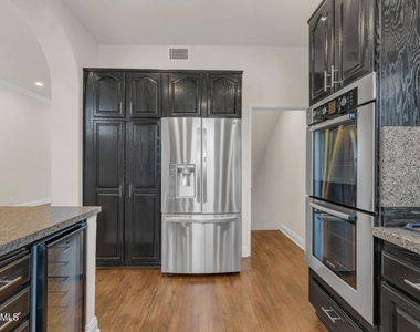 14234 Dickens Street - Photo Thumbnail 17