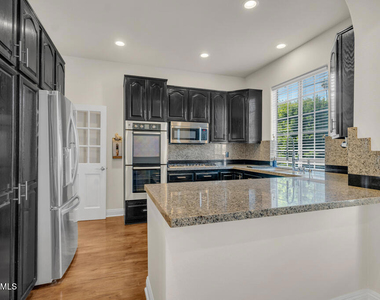 14234 Dickens Street - Photo Thumbnail 15