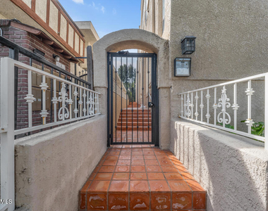 14234 Dickens Street - Photo Thumbnail 7