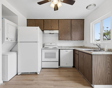 201 Ventura Road - Photo Thumbnail 13