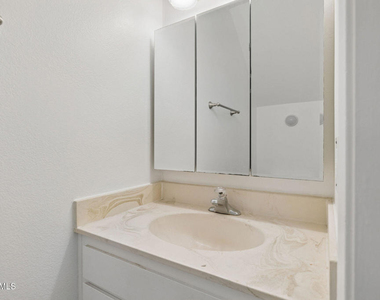 201 Ventura Road - Photo Thumbnail 18