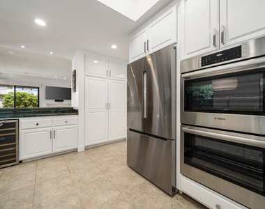 7 Dartmouth Drive - Photo Thumbnail 9