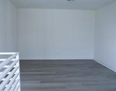 43329 Passagio Lago Way - Photo Thumbnail 11