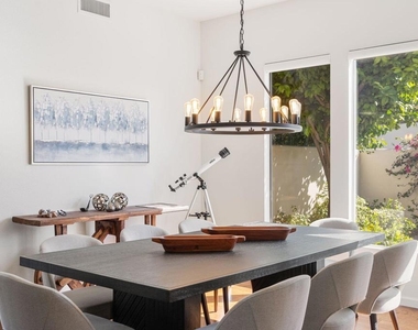 220 Tomahawk Drive - Photo Thumbnail 11