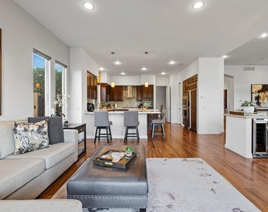 704 Mission Creek Drive - Photo Thumbnail 22