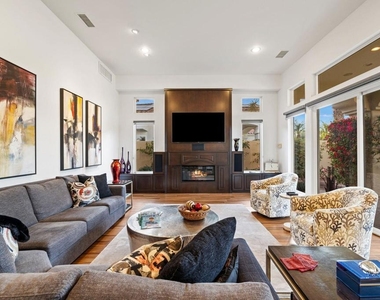 704 Mission Creek Drive - Photo Thumbnail 11