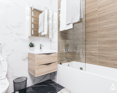 294 Grove St 11237 - Photo Thumbnail 4