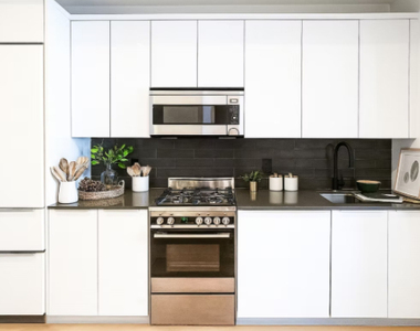 180 Water Street - Photo Thumbnail 10