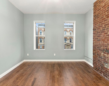 18-20 Woodbine Street - Photo Thumbnail 7