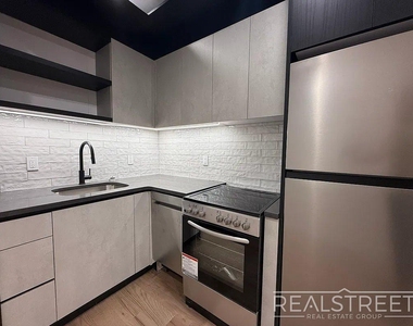 2324 Bedford Avenue - Photo Thumbnail 4