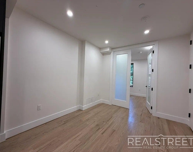 2324 Bedford Avenue - Photo Thumbnail 8