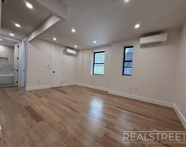 2324 Bedford Avenue - Photo Thumbnail 5