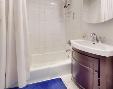 East 88th Street - Photo Thumbnail 8