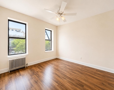 3415 Broadway - Photo Thumbnail 4