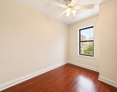 3415 Broadway - Photo Thumbnail 1