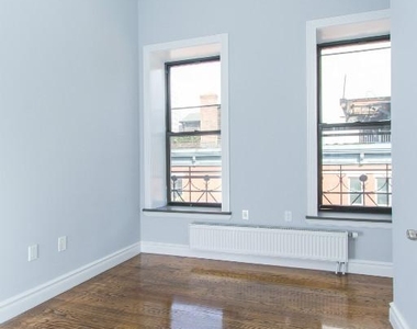 East 13th Street - Photo Thumbnail 3