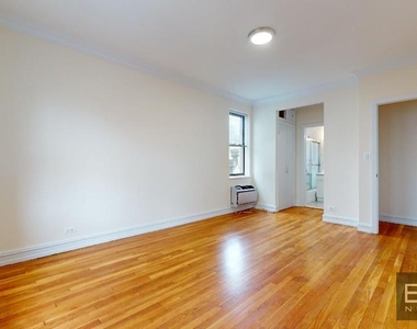 York Avenue - Photo Thumbnail 1
