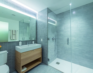 600 W 58th St - Photo Thumbnail 3