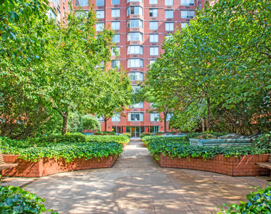 750 Columbus Ave. - Photo Thumbnail 36