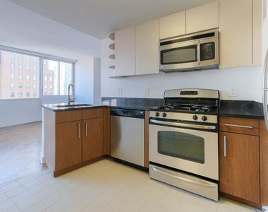 111 Lawrence Street - Photo Thumbnail 39