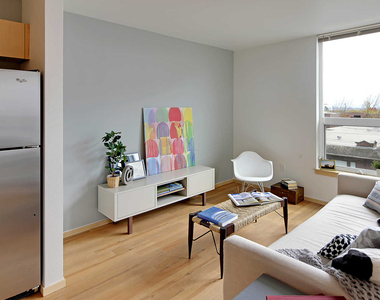 1530 15th Ave - Photo Thumbnail 15