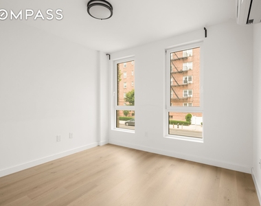 Avenue H - Photo Thumbnail 10