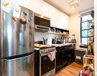 221 Martense St 11226 - Photo Thumbnail 3