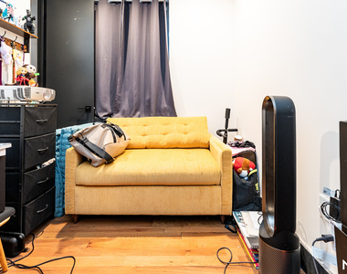 221 Martense St 11226 - Photo Thumbnail 2