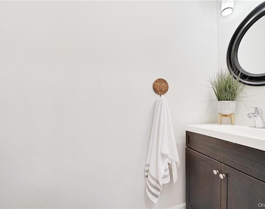 2 Goldsmith Court - Photo Thumbnail 10