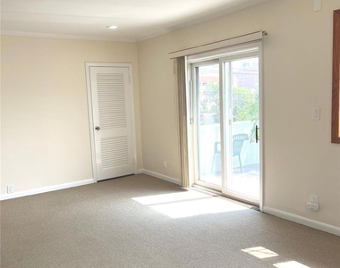 307 Magnolia Boulevard - Photo Thumbnail 4