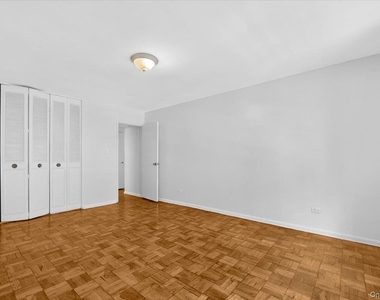 37-30 73rd St - Photo Thumbnail 5