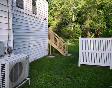 1040 Dutchess Turnpike - Photo Thumbnail 15