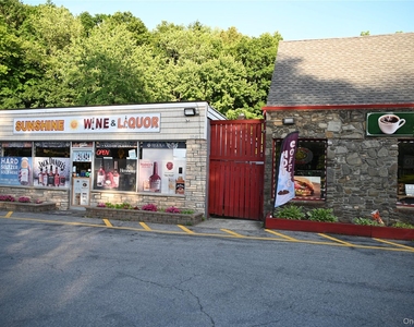 1040 Dutchess Turnpike - Photo Thumbnail 17