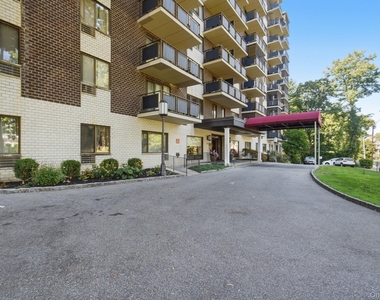 160 Academy Street - Photo Thumbnail 2