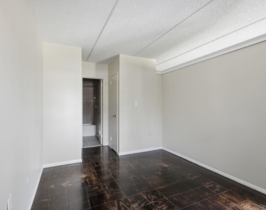 160 Academy Street - Photo Thumbnail 12